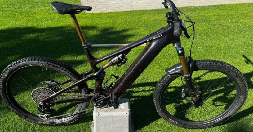 specialized-s-works-turbo-levo-4-red-big-1