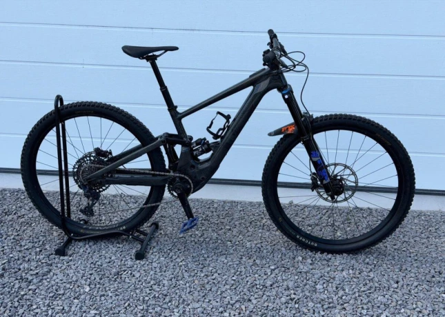 specialized-turbo-kenevo-sl-2-2025-big-1