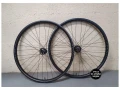 karbonove-kolesa-novatec-m30-29-boost-small-0
