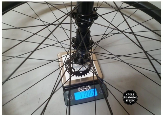 karbonove-kolesa-lapierre-eam-carbon-29-big-2