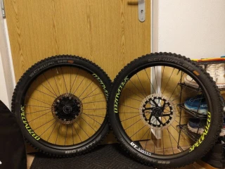 karbonove-kolesa-dt-swiss-specialized