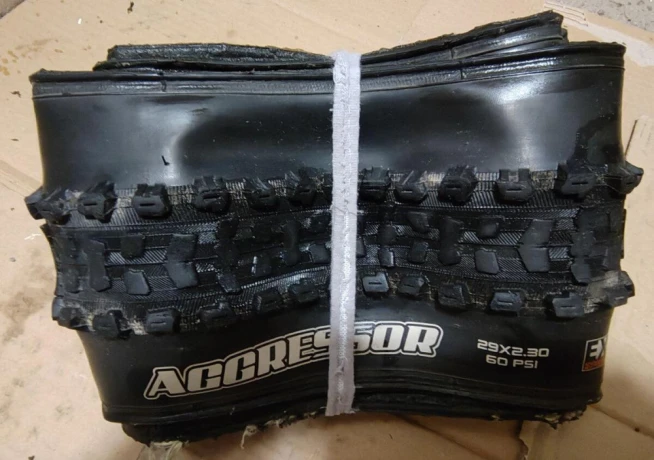 plast-maxxis-aggressor-29-x-230-kevlar-big-3