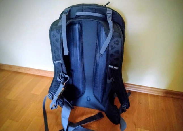 scott-trail-rocket-fr-26-big-1