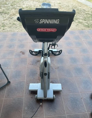 spinningovy-bicykel-star-trac-espinner-s-displejom-big-2