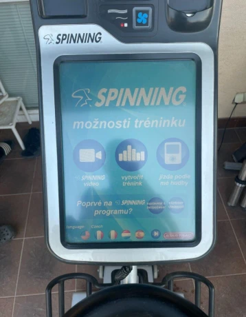 spinningovy-bicykel-star-trac-espinner-s-displejom-big-3