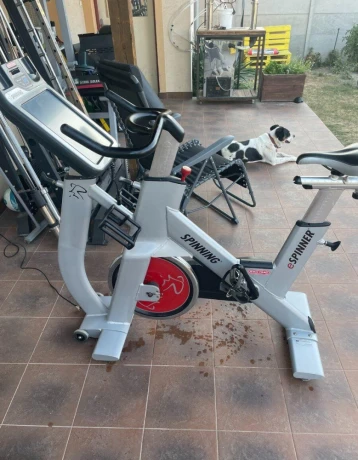 spinningovy-bicykel-star-trac-espinner-s-displejom-big-1