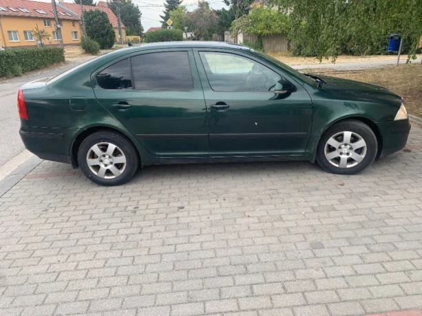 skoda-octavia-19-tdi-ambiente-77kw105hp-m5-big-1