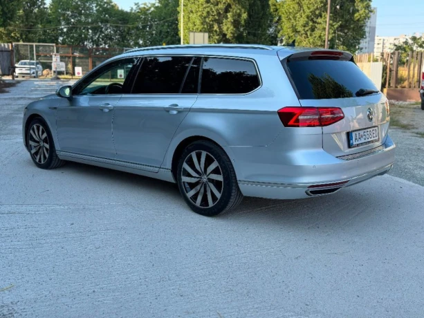 volkswagen-passat-variant-20-bitdi-240k-bmt-highline-4motion-dsg-176kw240hp-a7-big-1