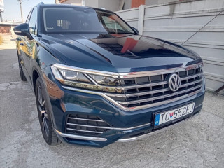 volkswagen-touareg-30-v6-tdi-scr-touareg-4motion-tiptronic-170kw231hp-a8