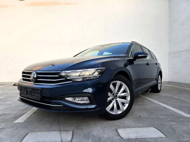 volkswagen-passat-variant-20-tdi-evo-business-dsg-110kw150hp-a7-big-0