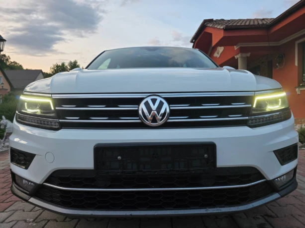 volkswagen-tiguan-vw-20tdi-scr-bmt-highline-dsg-a7-110kw-eu6-5d2016-2018-big-3