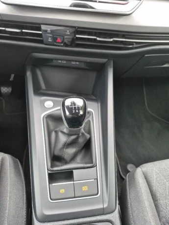 volkswagen-golf-variant-life-20-tdi-big-0