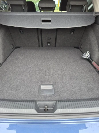 volkswagen-golf-variant-life-20-tdi-big-3