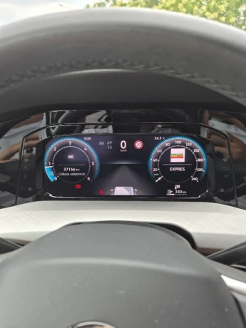 volkswagen-golf-variant-life-20-tdi-big-2