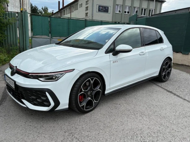 volkswagen-golf-gti-mk85-top-stav-5-rocna-zaruka-big-3