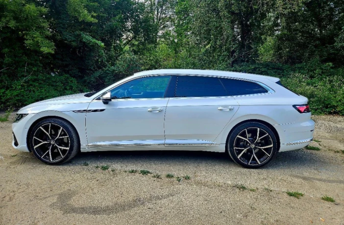 volkswagen-arteon-shooting-brake-r-line-20-tsi-206kw-4motion-dsg-panorama-matrix-dcc-big-2