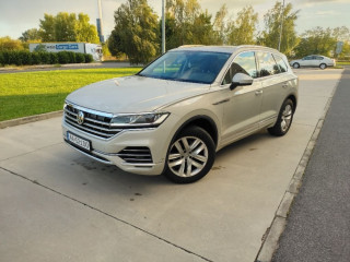 volkswagen-touareg-30-v6-tdi-scr-elegance-4motion-tiptronic-170kw231hp-a8