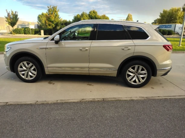 volkswagen-touareg-30-v6-tdi-scr-elegance-4motion-tiptronic-170kw231hp-a8-big-1
