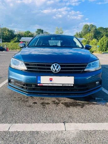 volkswagen-jetta-12-tsi-pri-rychlom-jednani-mozna-dohoda-na-cene-big-1