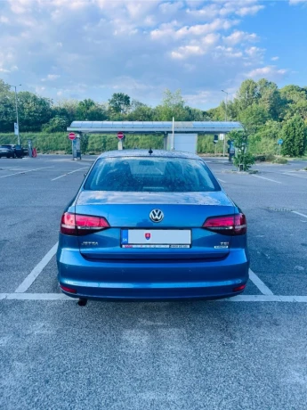 volkswagen-jetta-12-tsi-pri-rychlom-jednani-mozna-dohoda-na-cene-big-3