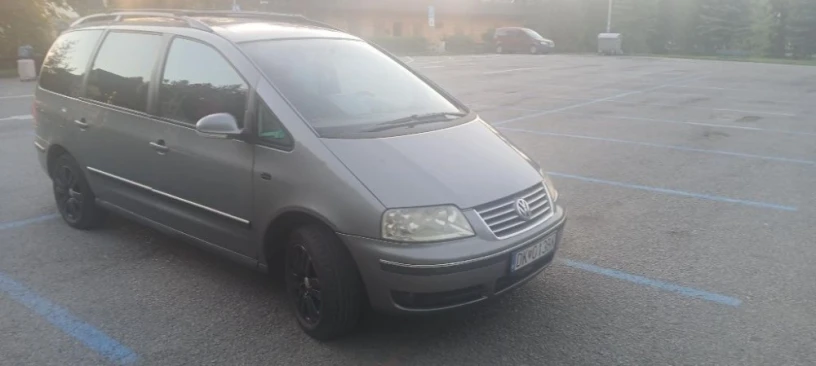 volkswagen-sharan-19-tdi-comfortline-4-motion-85kw115hp-m6-big-3