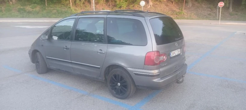 volkswagen-sharan-19-tdi-comfortline-4-motion-85kw115hp-m6-big-1