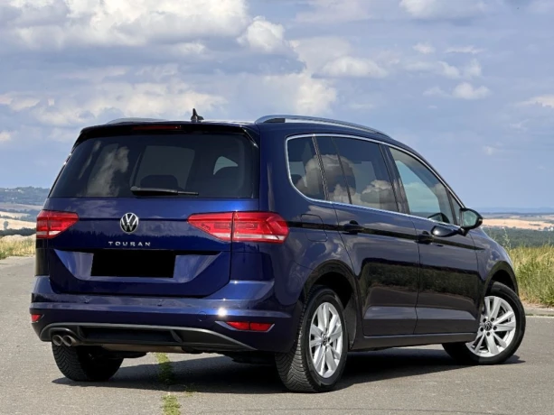 volkswagen-touran-20-tdi-scr-150k-highline-dsg-110kw150hp-a7-facelift-big-2