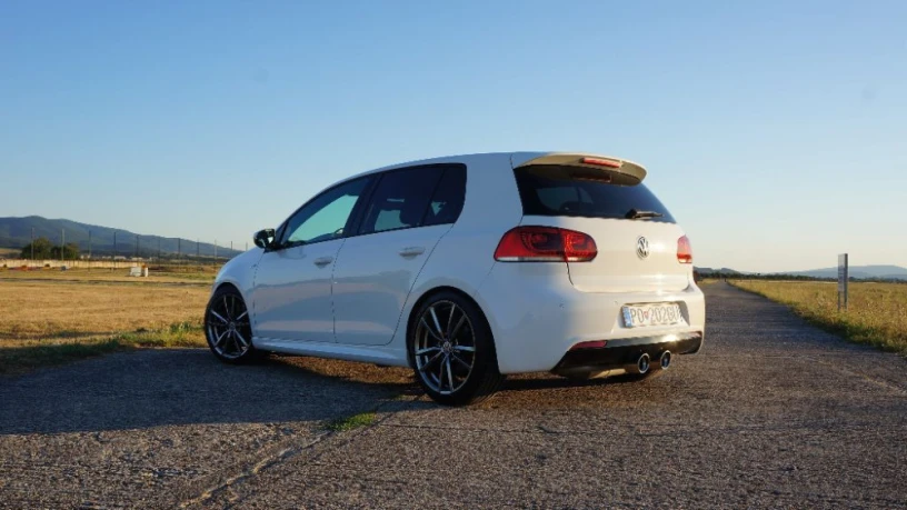 volkswagen-golf-14-tsi-160k-highline-118kw160hp-m6-big-2