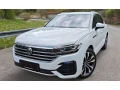 volkswagen-touareg-30-v6-tdi-r-line-210-kw-small-0