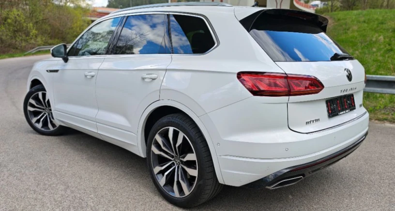 volkswagen-touareg-30-v6-tdi-r-line-210-kw-big-3