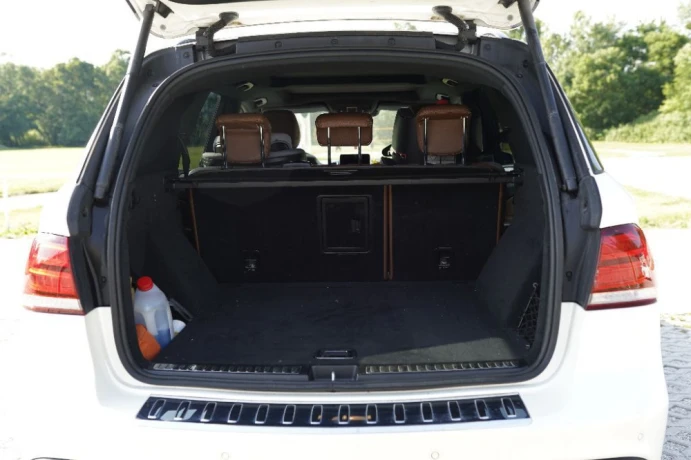 mercedes-benz-gle-trieda-suv-190-kw-nehavarovane-v-dobrom-stave-big-3