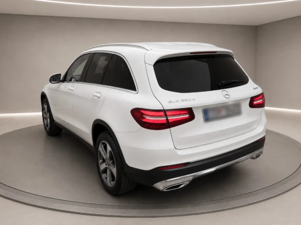 mercedes-benz-glc-250-big-3