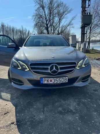 mercedes-benz-e-trieda-sedan-e-350-cdi-bluetec-elegance-4matic-185kw251hp-a7-big-0