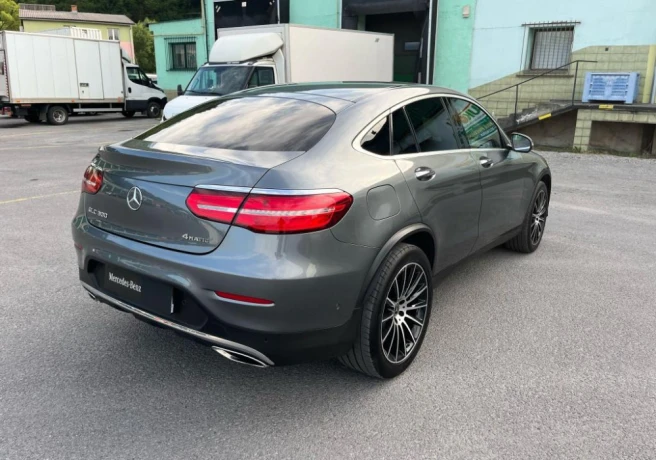 mercedes-glc-kupe-300-4matic-at-big-2
