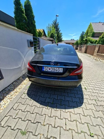 mercedes-benz-cls-po-skodovej-udalosti-big-1