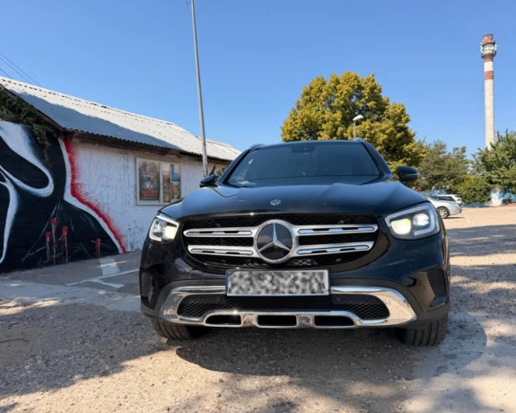 mercedes-benz-glc-4-matic-big-0