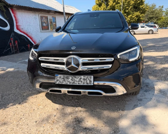 mercedes-benz-glc-4-matic-big-1