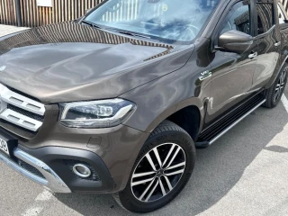 mercedes-benz-x-mercedes-benz-x