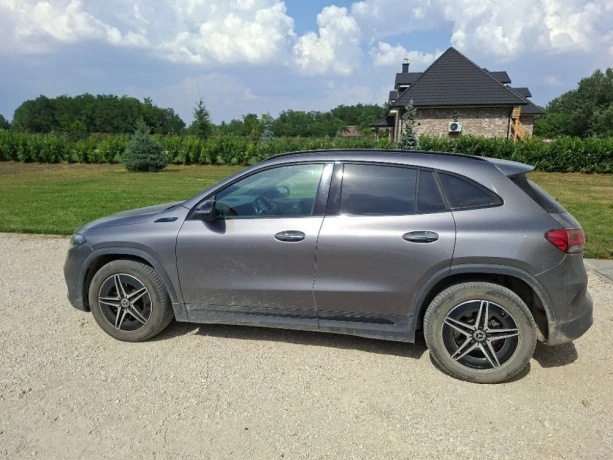 mercedes-benz-eqa-300-4matic-168kw228hp-a1-big-2
