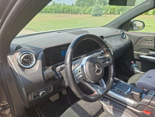 mercedes-benz-eqa-300-4matic-168kw228hp-a1-big-1
