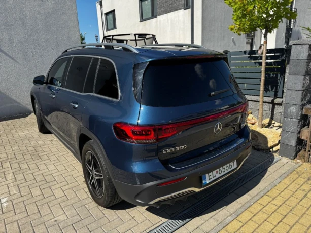 mercedes-benz-eqb-300-4matic-168kw-servis-zadarmo-do-1228-big-0