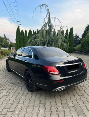 mercedes-e-trieda-e350-d-exclusive-big-2
