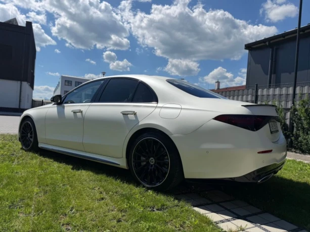 mercedes-benz-s-trieda-580-e-big-2
