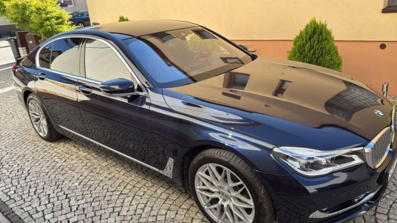 bmw-rad-7-740d-big-1