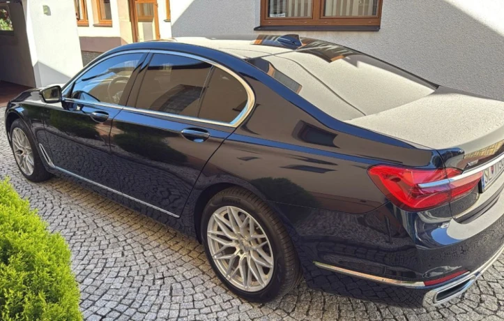 bmw-rad-7-740d-big-3
