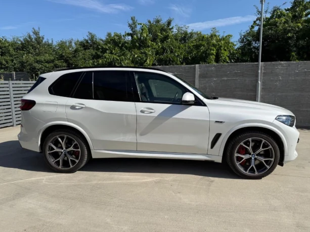bmw-x5-xdrive45e-at-210kw285hp-a8-big-2