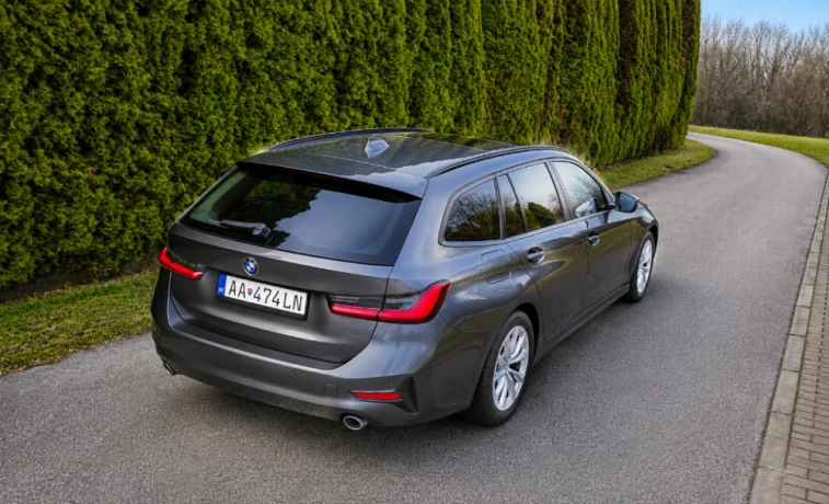 bmw-rad-3-touring-g21-2020-150-000-km-panorama-big-1