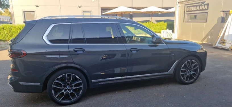 bmw-x7-xdrive40d-m-sport-big-0