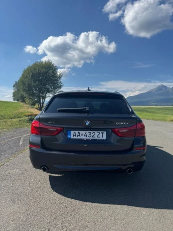 bmw-rad-5-touring-530d-xdrive-at-195kw265hp-a8-big-3