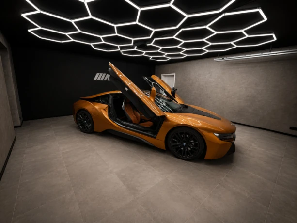 bmw-i8-coupe-hybrid-big-1